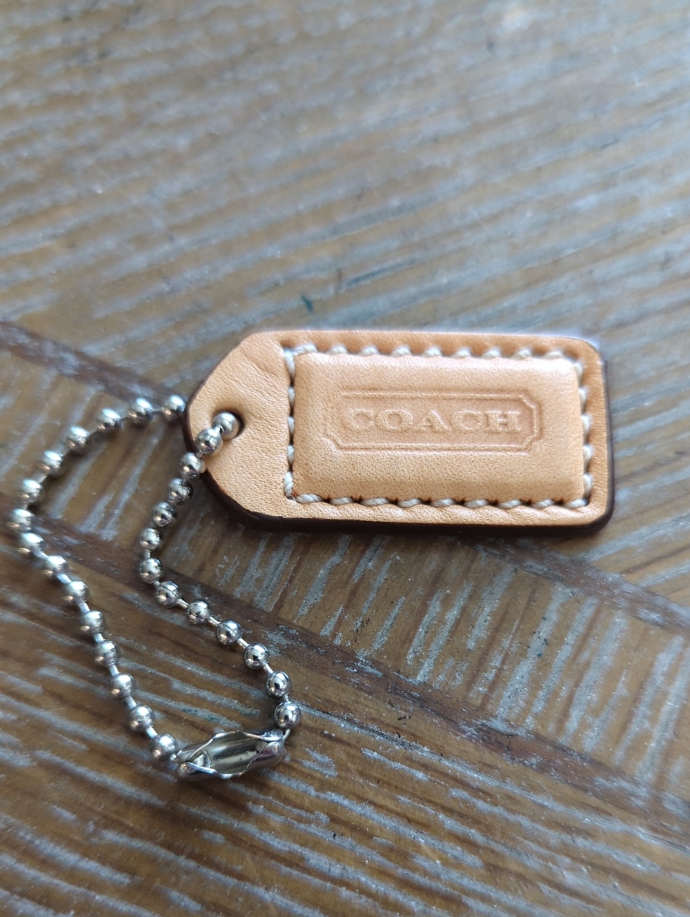 (0026) COACH Leather Hang Tag